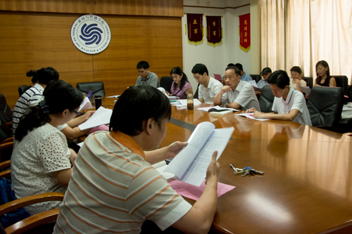 换届选举大会现场